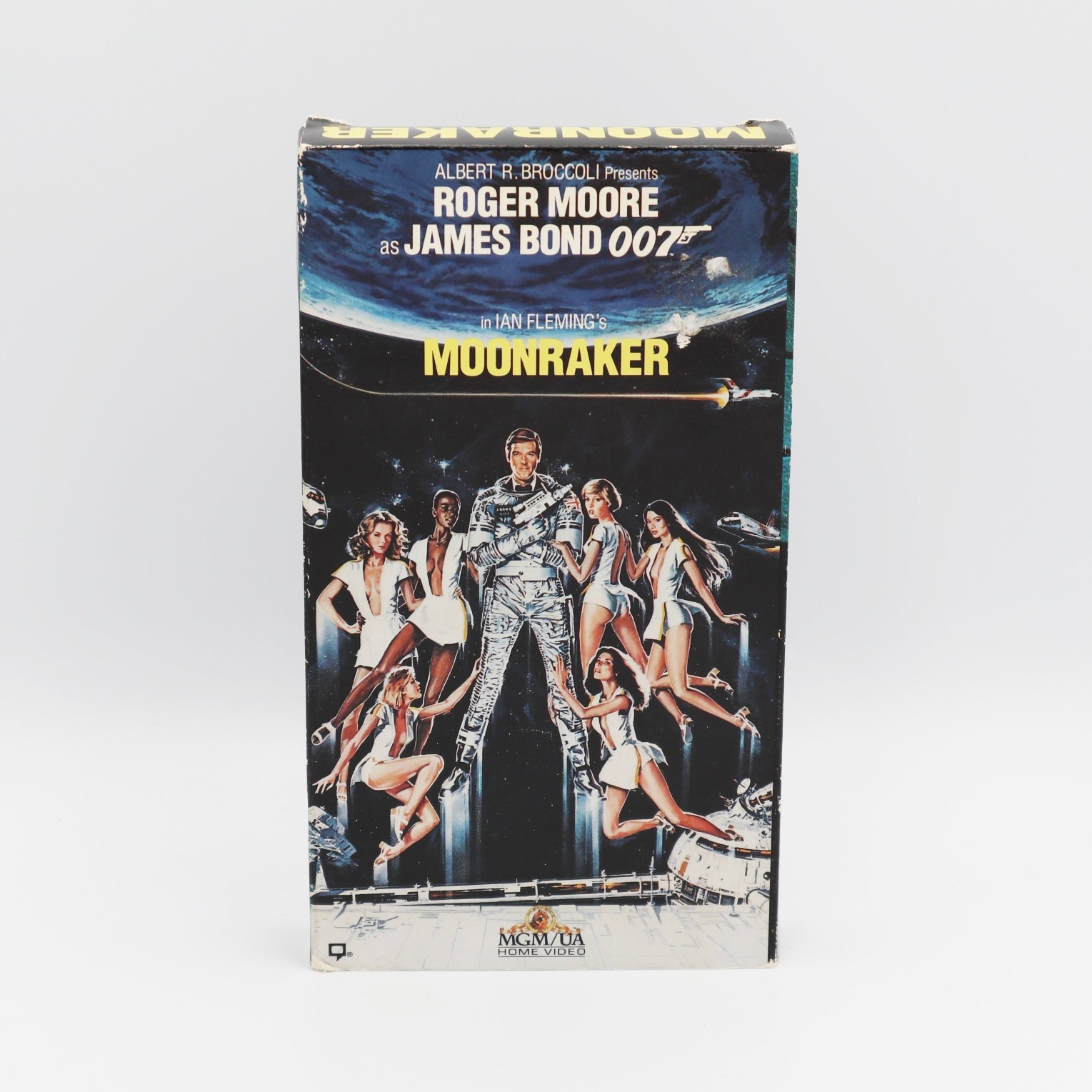 Moonraker VHS (1979) image 0