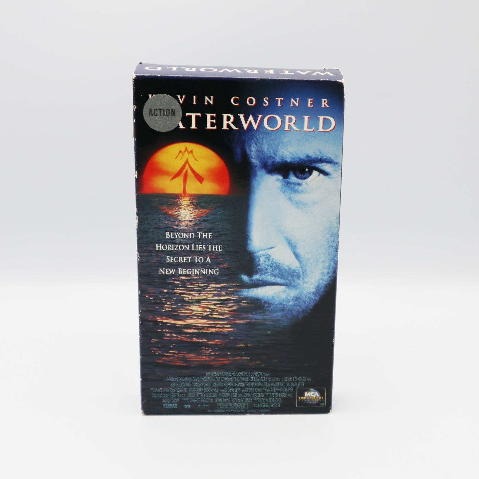 Waterworld VHS (1995) image 0