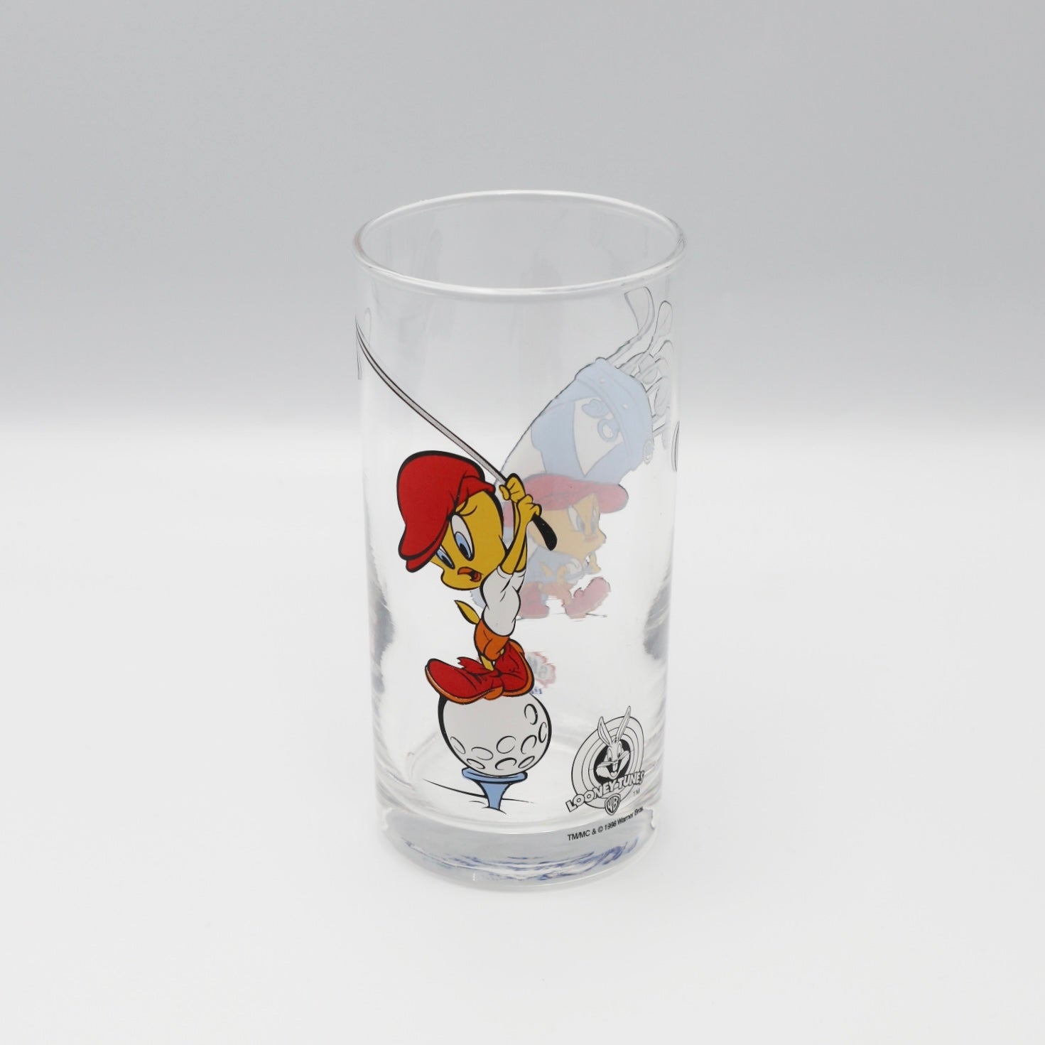 Looney Tunes Tweedy Bird Golfing Smuckers Collectible Glass (1998) image 0